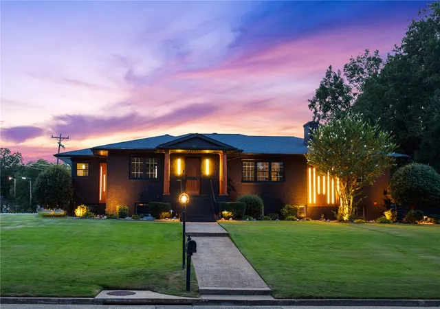 Photo 1 of Single family home for sale at 2001 Lindale Rd, Anderson, SC 29621 | MLS# 20304223 | Listing updated on 2026-09-20