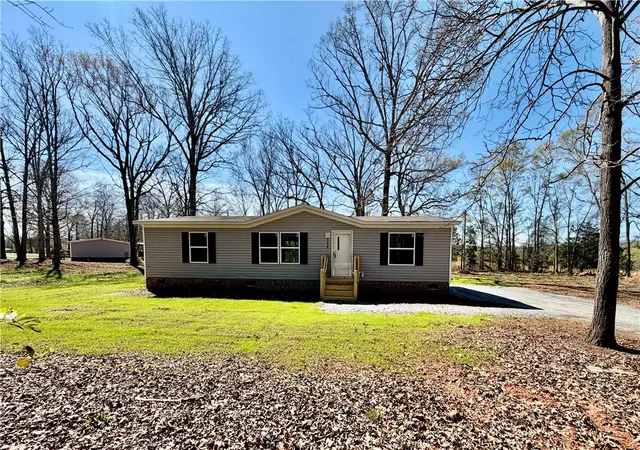 1st image of 4924 Airline Rd, Iva, SC 29655 | MLS# 20304286