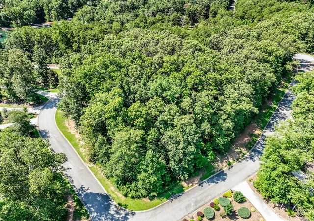 22nd image of Lot 30 Pointe Harbor Dr, Seneca, SC 29672 | MLS# 20303776