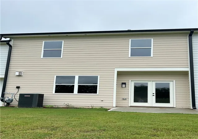 2nd image of 23 Crest Dr #3, Lavonia, GA 30553 | MLS# 20304302