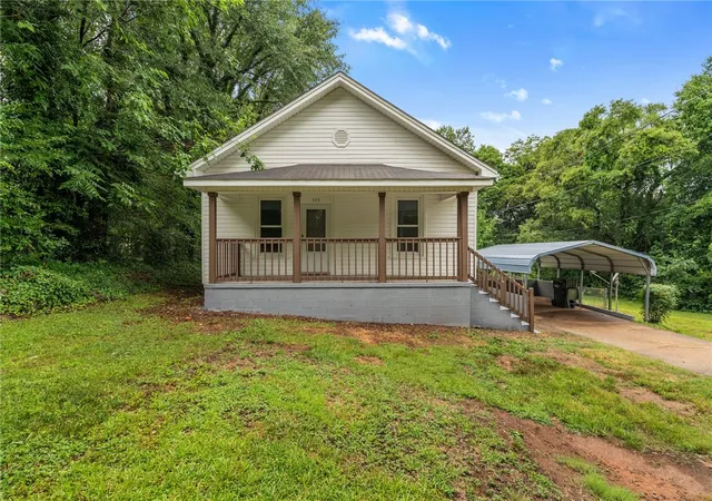 1st image of 305 Glazner St, Easley, SC 29640 | MLS# 20304151