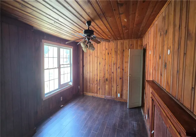 Photo 3 of Single family home for sale at 117 Alice St, Greenville, SC 29611 | MLS# 20304309 | Listing updated on 2026-08-26