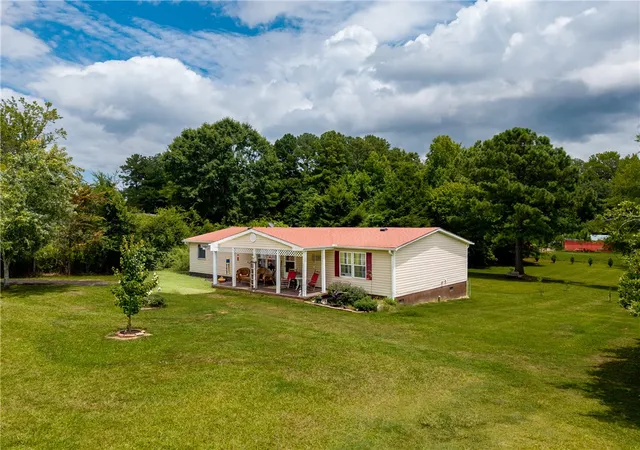 1st image of 164 Peachtree Ln, Seneca, SC 29678 | MLS# 20304308