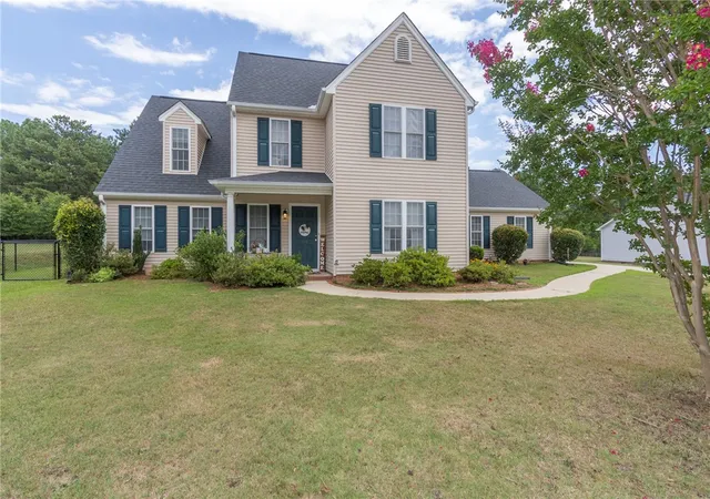 Photo 1 of Single family home for sale at 119 Taylors Trl, Anderson, SC 29621 | MLS# 20304017 | Listing updated on 2026-09-06