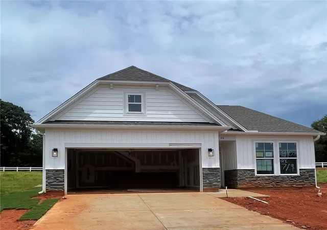 Photo 19 of Single family home for sale at 43 Halsey St, Central, SC 29630 | MLS# 20304315 | Listing updated on 2026-08-30