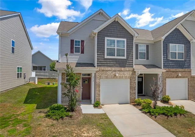 Photo 2 of Townhouse for sale at 432 Bee Cvs Way, Pendleton, SC 29670 | MLS# 20304318 | Listing updated on 2026-08-18
