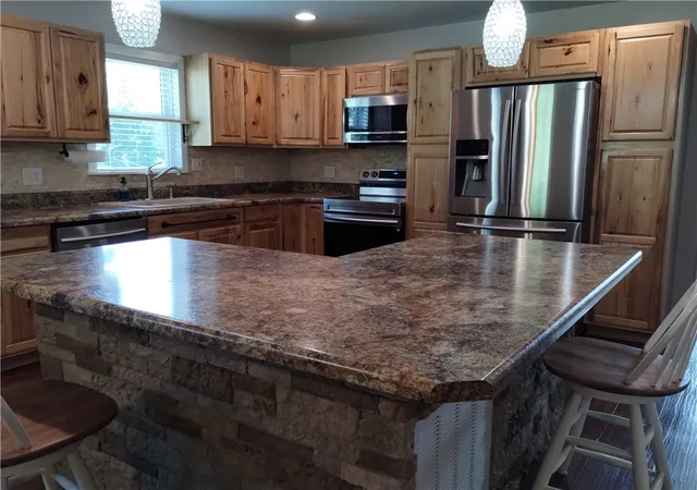 Photo 3 of Single family home for sale at 127 Eden Ln, Central, SC 29630 | MLS# 20304312 | Listing updated on 2026-09-08