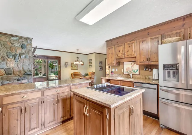 Photo 2 of Single family home for sale at 117 Carter Hall Dr, Anderson, SC 29621 | MLS# 20304272 | Listing updated on 2026-09-20