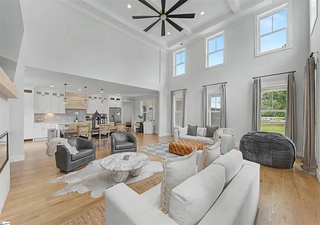 Photo 4 of Single family home for sale at 811 Beeks Rd, Belton, SC 29627 | MLS# 20304344 | Listing updated on 2026-09-16