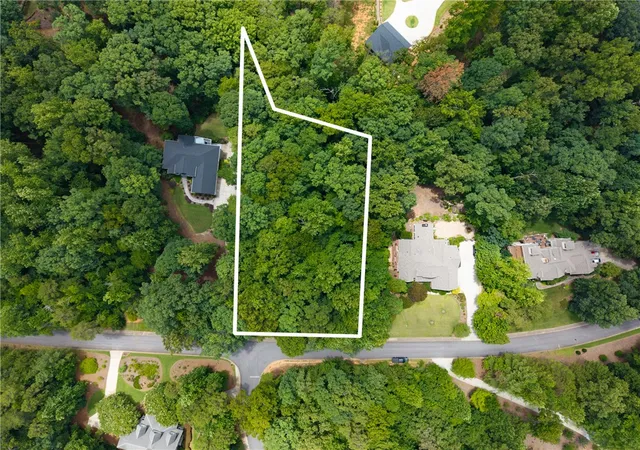 3rd image of 00 N Summit Dr, Seneca, SC 29672 | MLS# 20304345