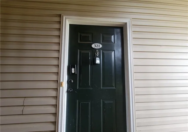 Photo 3 of Condo for sale at 321 Lookover Dr, Anderson, SC 29621 | MLS# 20304386 | Listing updated on 2026-07-29