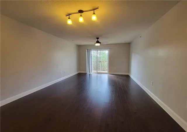 Listing Photo 4 - Condo for sale in building located at 321 Lookover Dr, Anderson, SC 29621