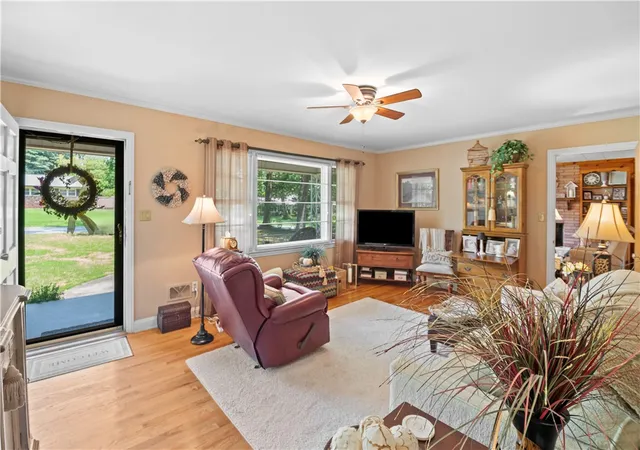 2nd image of 110 George St, Easley, SC 29642 | MLS# 20304420