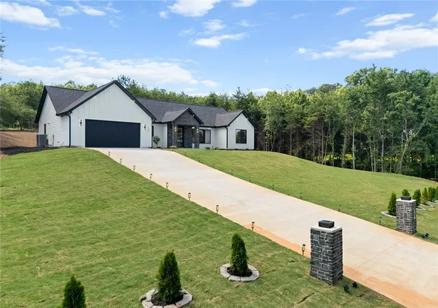 2nd image of 126 Brady Dr, Anderson, SC 29626 | MLS# 20304424