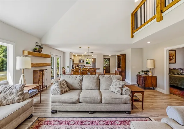 Photo 4 of Single family home for sale at 455 Aiken Chapel Rd, Taylors, SC 29687 | MLS# 20304374 | Listing updated on 2026-10-04