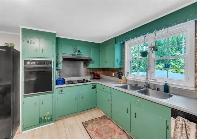 Photo 2 of Single family home for sale at 5 Jones Cir, Greenville, SC 29617 | MLS# 20304443 | Listing updated on 2026-09-13