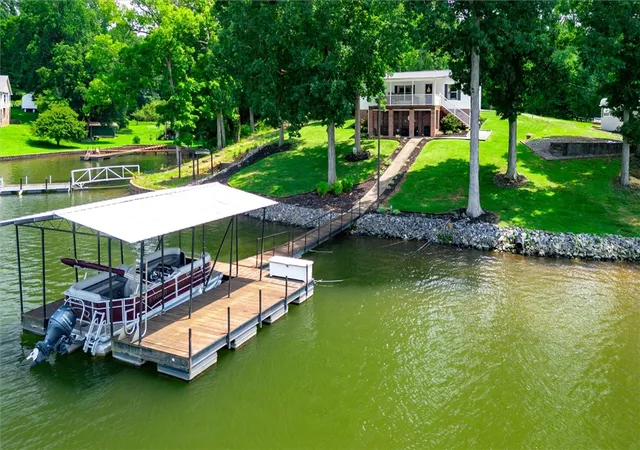 Photo 1 of Sale Pending at 34 Owens Point, Abbeville, SC 29620 | MLS# 20304448 | Listing updated on 2026-09-10