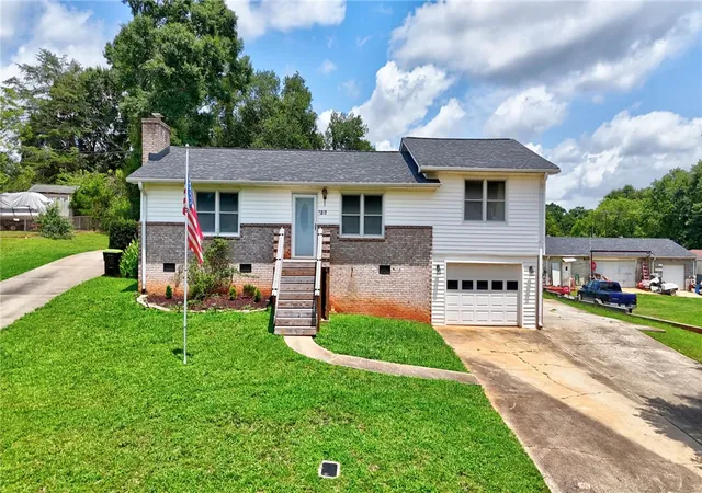 1st image of 317 Bentwood Rd, Piedmont, SC 29673 | MLS# 20304432