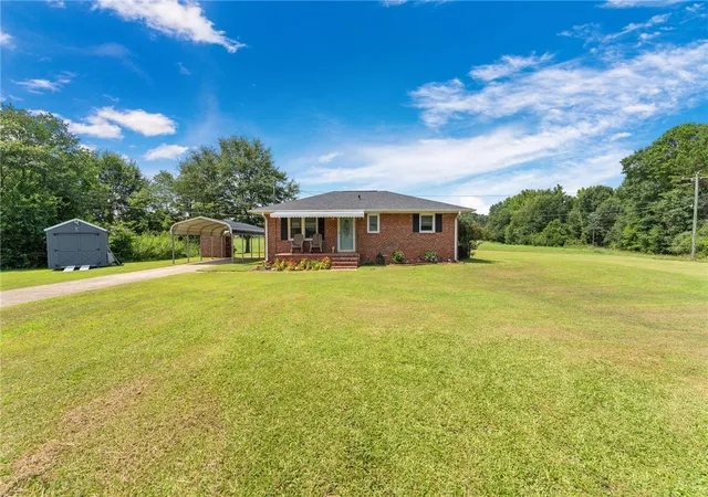 2nd image of 104 Knowlandwood Cir, Anderson, SC 29624 | MLS# 20304464