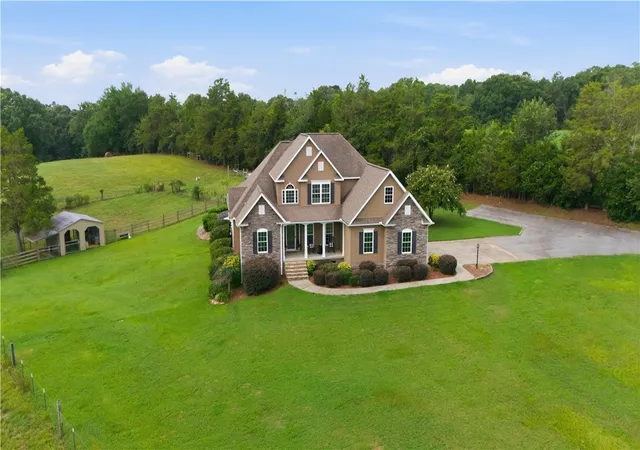 Single family home for sale at 240 Warren Watt Rd, Iva, SC 29655 | MLS# 20304444