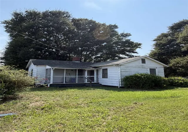 Photo 1 of Single family home for sale at 109 Butler St, Iva, SC 29655 | MLS# 20304419 | Listing updated on 2026-07-30
