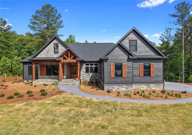Photo 1 of Single family home for sale at 326 Thompson Rd, Taylors, SC 29687 | MLS# 20304465 | Listing updated on 2026-07-30