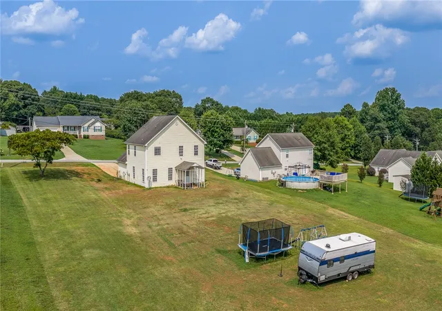 Photo 40 of Single family home for sale at 258 Gibbs Rd, Wellford, SC 29385 | MLS# 20304280 | Listing updated on 2026-07-30