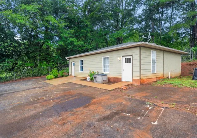 3rd image of 214 Deerwood Trl, Walhalla, SC 29691 | MLS# 20304484