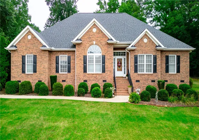 Photo 1 of Single family home for sale at 109 Windsong Ct, Anderson, SC 29621 | MLS# 20304385 | Listing updated on 2026-09-15