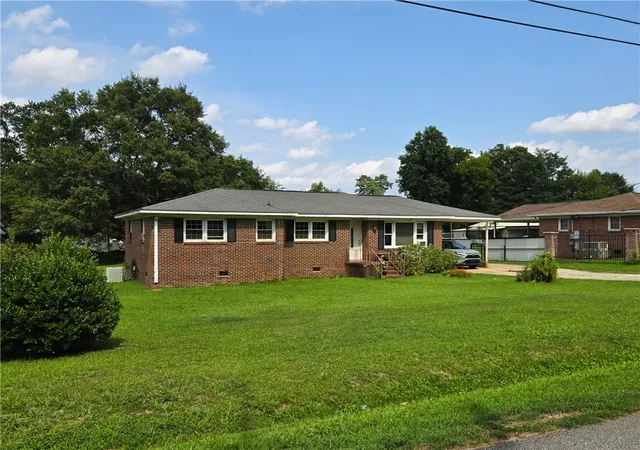 1st image of 4 Blue Mist Dr, Greenville, SC 29611 | MLS# 20304400