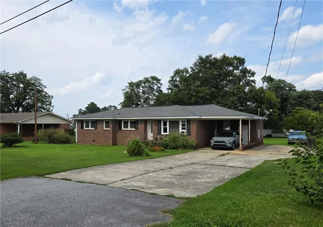 2nd image of 4 Blue Mist Dr, Greenville, SC 29611 | MLS# 20304400