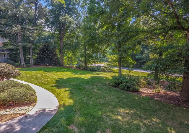 Photo 4 of Single family home for sale at 202 Holly Dr, Easley, SC 29640 | MLS# 20304472 | Listing updated on 2026-08-31