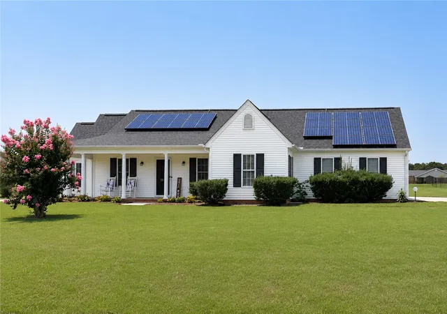 Photo 2 of Single family home for sale at 1014 Stoneham Cir, Anderson, SC 29626 | MLS# 20304436 | Listing updated on 2026-09-10