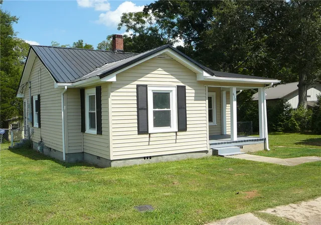 2nd image of 610 Heyward Ave, Honea Path, SC 29654 | MLS# 20304527