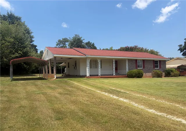 Photo 3 of Single family home for sale at 410 Ben Hilda Dr, Seneca, SC 29678 | MLS# 20304493 | Listing updated on 2026-08-31