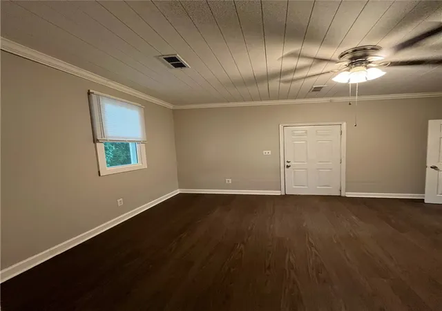 Photo 2 of Single family home for sale at 31 Sirrine St, Seneca, SC 29678 | MLS# 20304543 | Listing updated on 2026-08-03