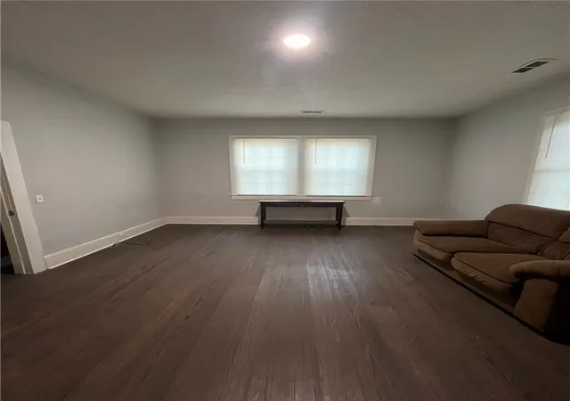 Photo 3 of Single family home for sale at 31 Sirrine St, Seneca, SC 29678 | MLS# 20304543 | Listing updated on 2026-08-03