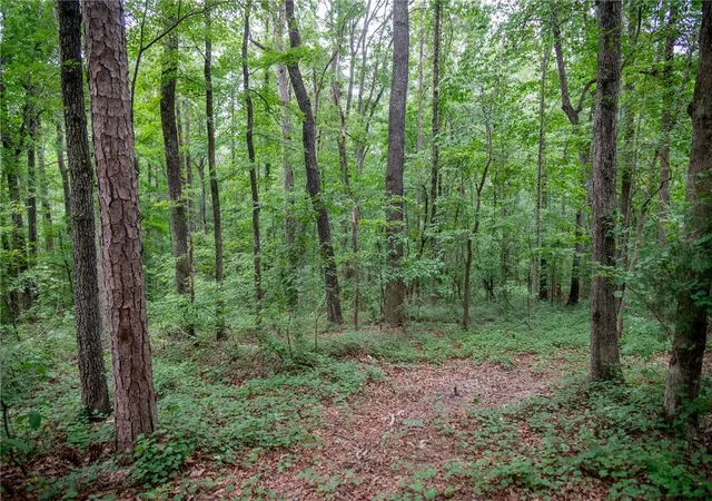 1st image of 106 Pierpoint Dr, Westminster, SC 29693 | MLS# 20303901