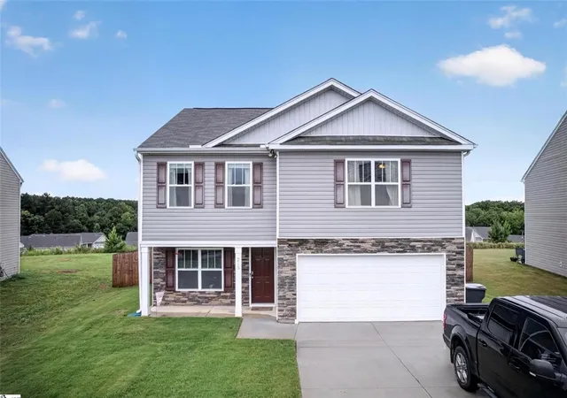 Photo 1 of Single family home for sale at 213 Millhone Way, Pendleton, SC 29670 | MLS# 20304458 | Listing updated on 2026-08-03