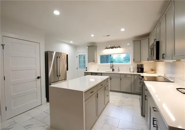 3rd image of 205 Wyatt Ave, Clemson, SC 29631 | MLS# 20304548
