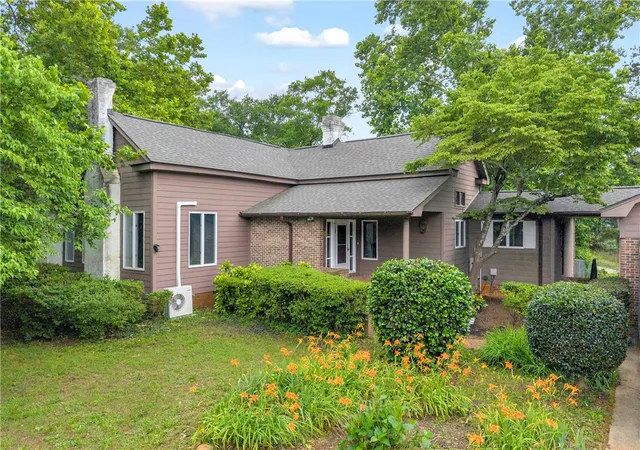 2nd image of 200 Chenault Rd, Townville, SC 29689 | MLS# 20304564
