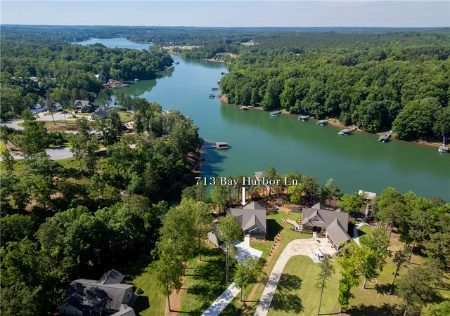 3rd image of 713 Bay Harbor Ln, Seneca, SC 29672 | MLS# 20304568