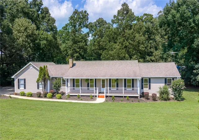 1st image of 225 Mill Creek Rd, Westminster, SC 29693 | MLS# 20303676