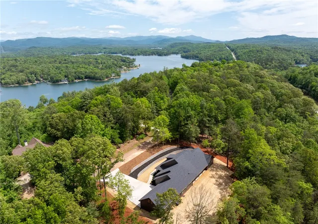 Photo 2 of Single family home for sale at 235 Bay View Dr, Salem, SC 29676 | MLS# 20304587 | Listing updated on 2026-08-03