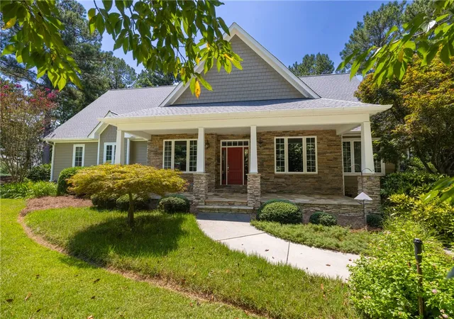 1st image of 401 W Rockcliff Ct, Seneca, SC 29672 | MLS# 20304339