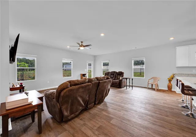 Photo 3 of Single family home for sale at 300 Clinkscales Rd, Anderson, SC 29624 | MLS# 20304595 | Listing updated on 2026-08-10