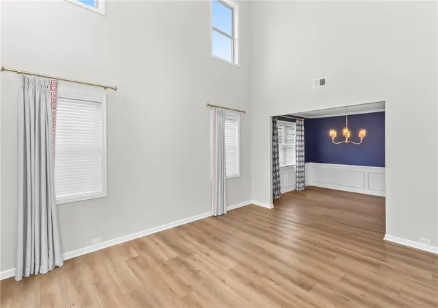 Photo 3 of Single family home for sale at 124 Waltzing Vine Ln, Williamston, SC 29697 | MLS# 20304513 | Listing updated on 2026-09-23