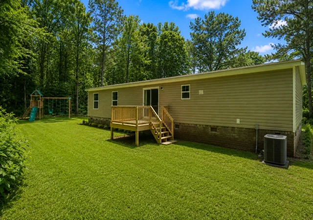 3rd image of 111 Burgess Dr, Iva, SC 29655 | MLS# 20304462