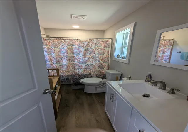 15th image of 901 E South 1st St, Seneca, SC 29678 | MLS# 20304610