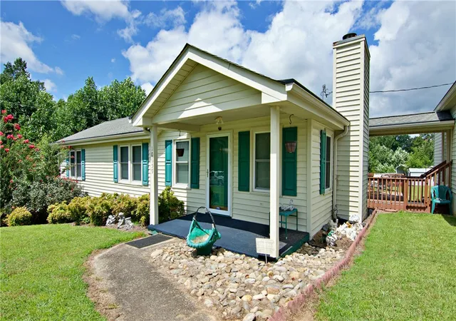 5th image of 10659 N Sc-11 Hwy, Salem, SC 29676 | MLS# 20304556